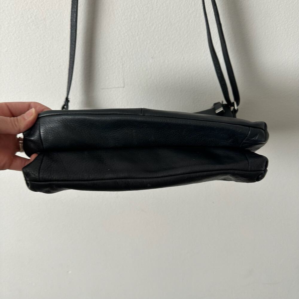 Margo New York Leather Simple Crossbody Black - Picture 2 of 5